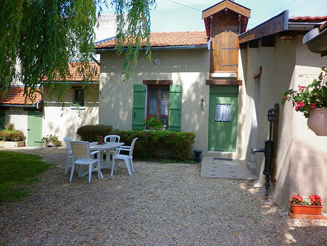 photo 0